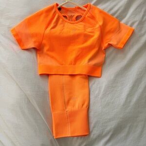 GYMSHARK Workout Top & Leggings